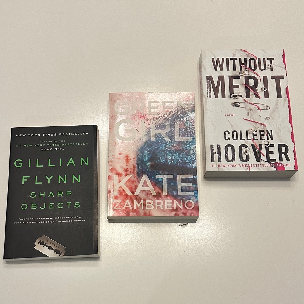 Book bundle Gillian Flynn Colleen Hoover Kate Zambreno